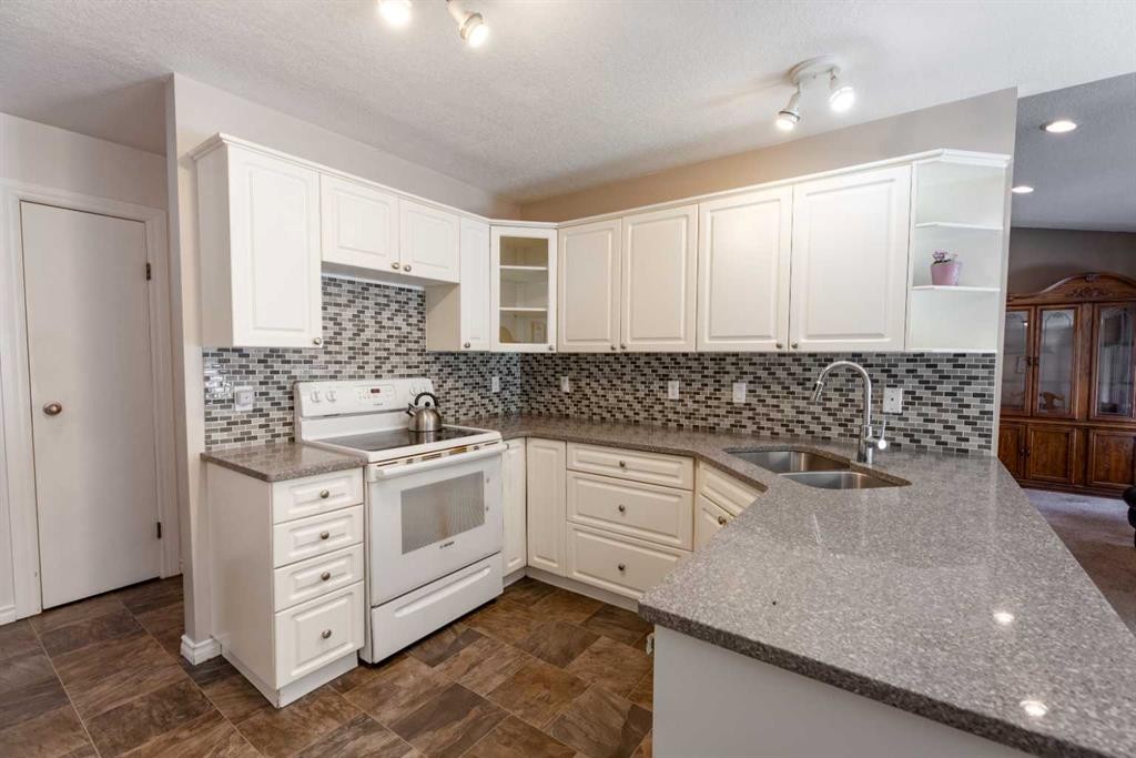 









151


Rispler

Way,
Hinton,




AB
T7V1L7

