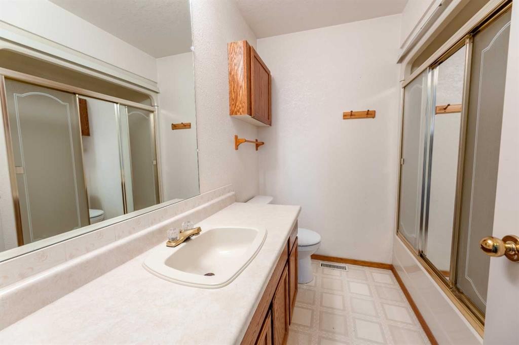 









320


Collinge

Road,
Hinton,




AB
T7V1L2


