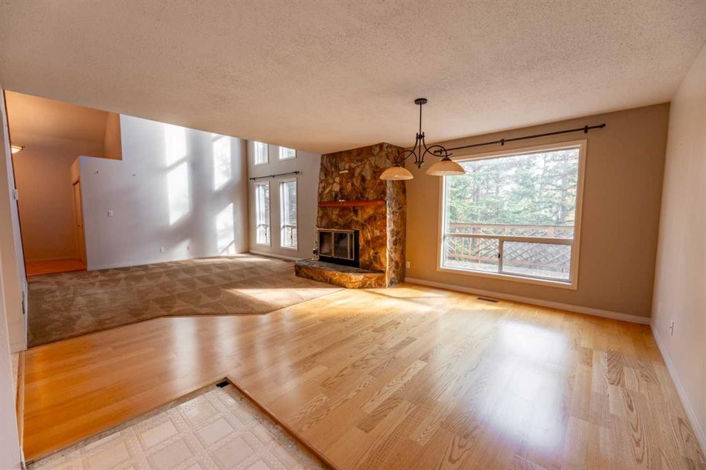 









320


Collinge

Road,
Hinton,




AB
T7V1L2

