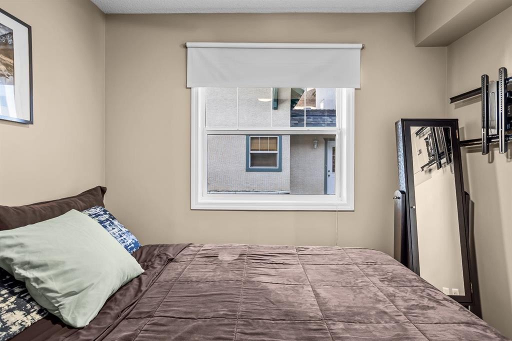 









504


Banff

Avenue West, 9,
Banff,




AB
T1L 1E7

