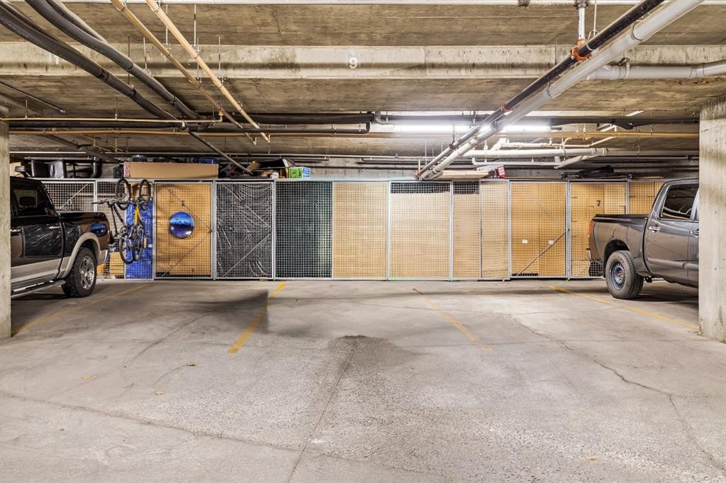 









504


Banff

Avenue West, 9,
Banff,




AB
T1L 1E7

