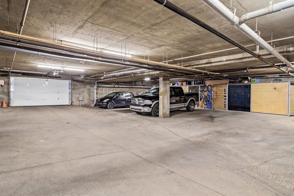 









504


Banff

Avenue West, 9,
Banff,




AB
T1L 1E7

