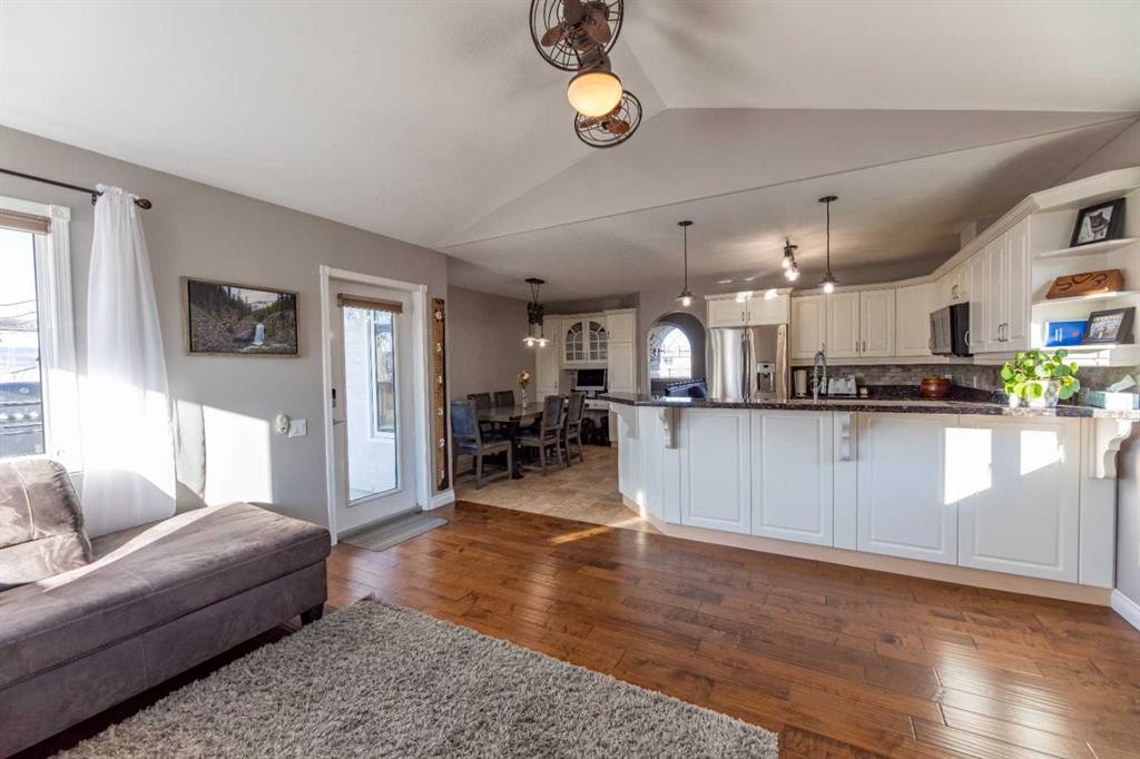 









102


Marciszyn

Place,
Hinton,




AB
T7V1H4

