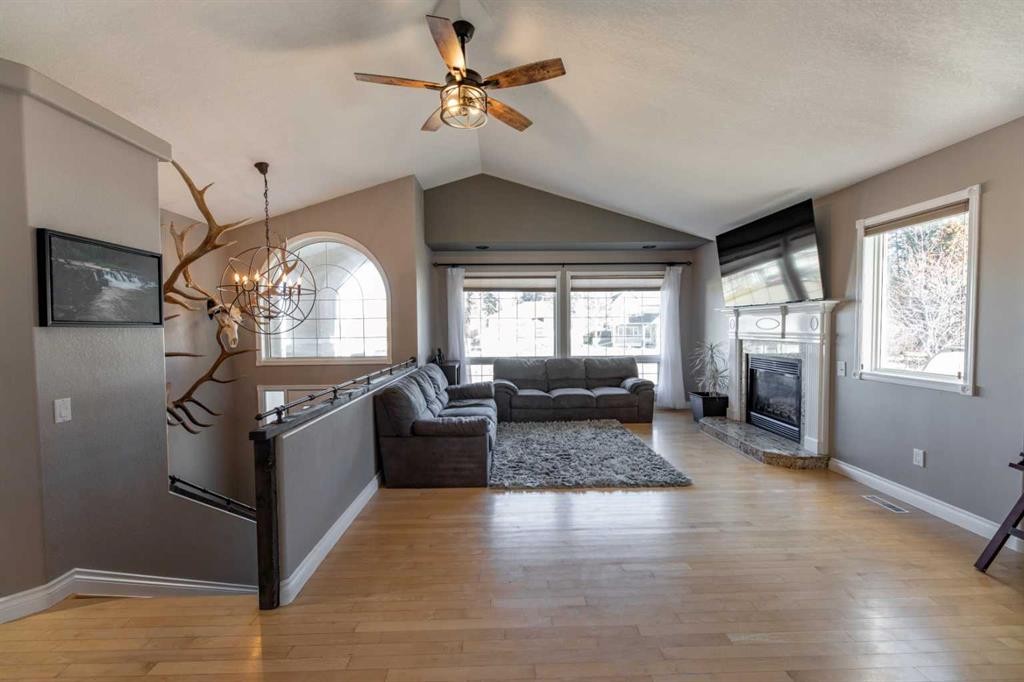 









102


Marciszyn

Place,
Hinton,




AB
T7V1H4

