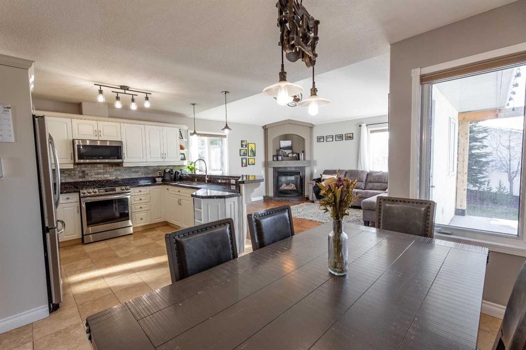 









102


Marciszyn

Place,
Hinton,




AB
T7V1H4

