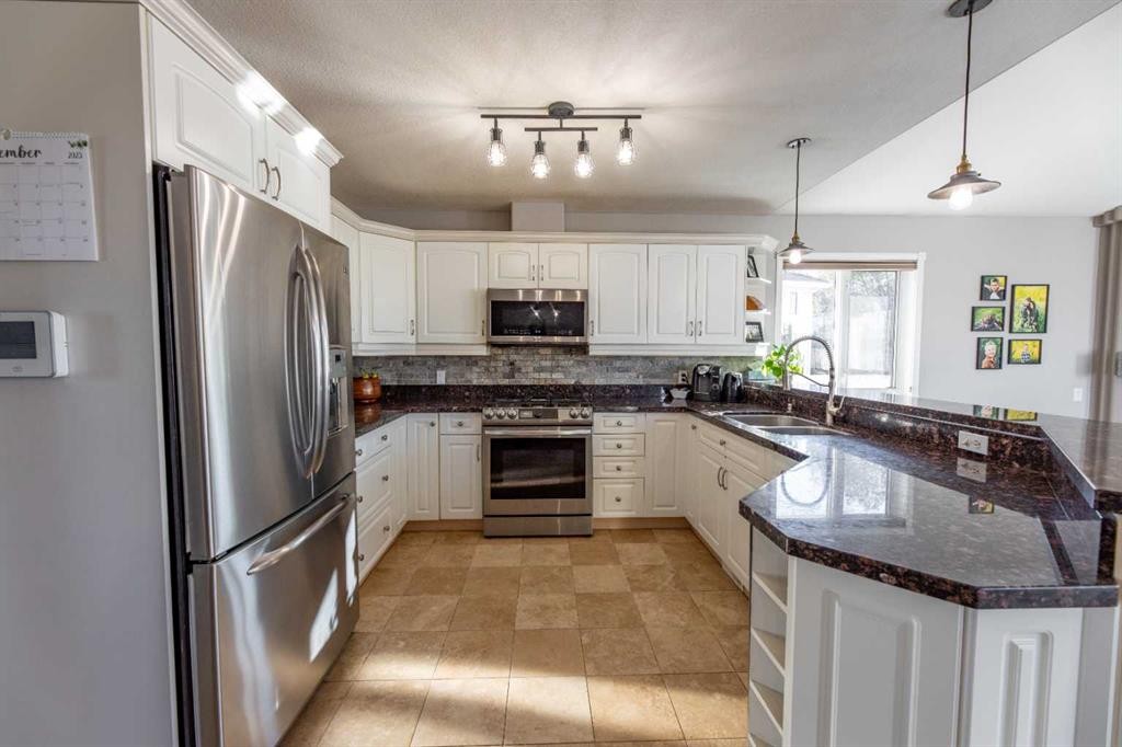 









102


Marciszyn

Place,
Hinton,




AB
T7V1H4

