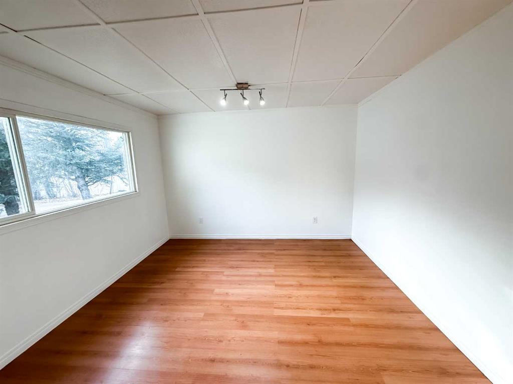 









700


Carmichael

Lane, 417,
Hinton,




AB
T7V 1S9

