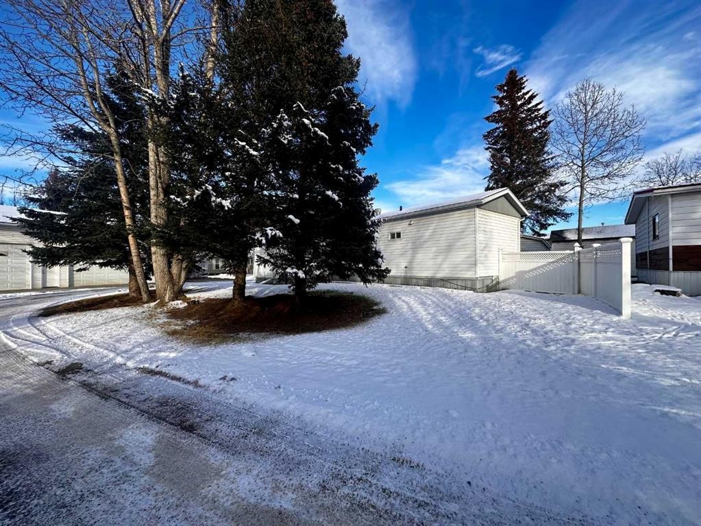 









700


Carmichael

Lane, 417,
Hinton,




AB
T7V 1S9

