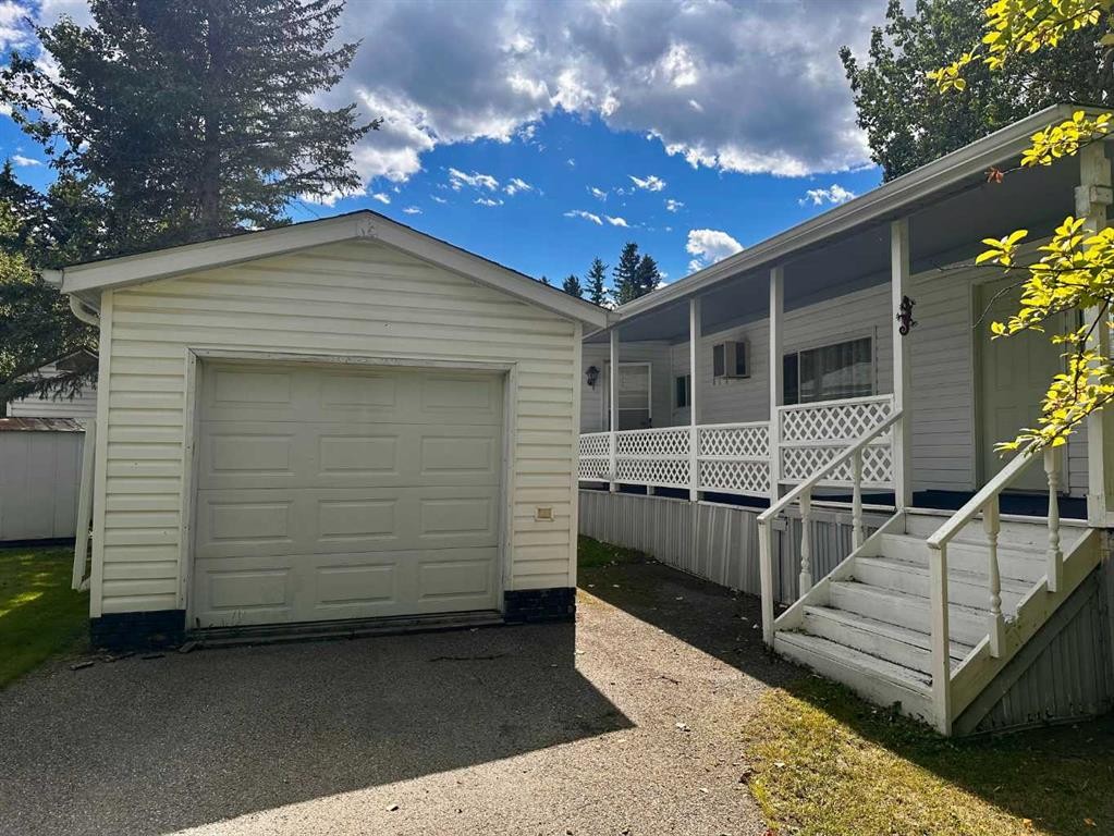 









700


Carmichael

Lane, 417,
Hinton,




AB
T7V 1S9

