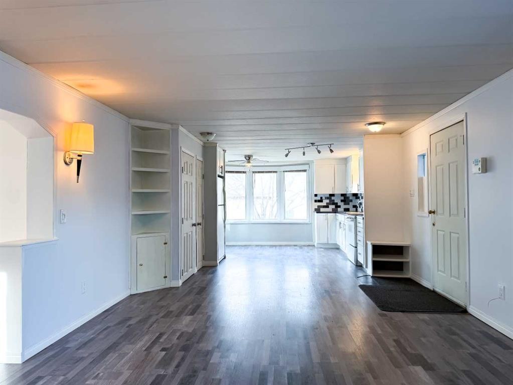 









700


Carmichael

Lane, 417,
Hinton,




AB
T7V 1S9

