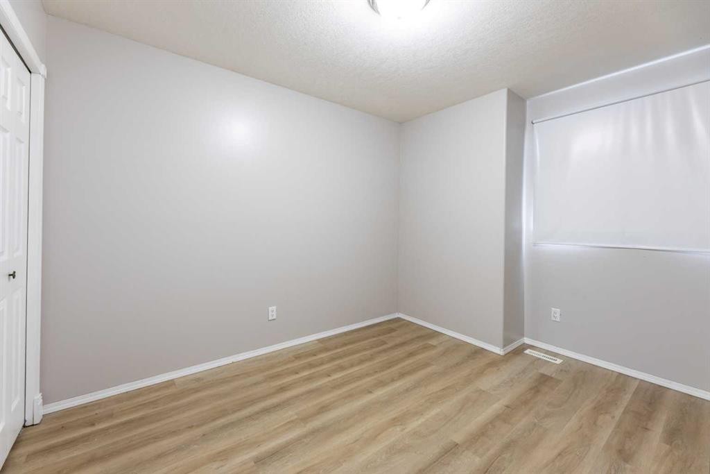 









237


Baker

Street,
Hinton,




AB
T7V2C4

