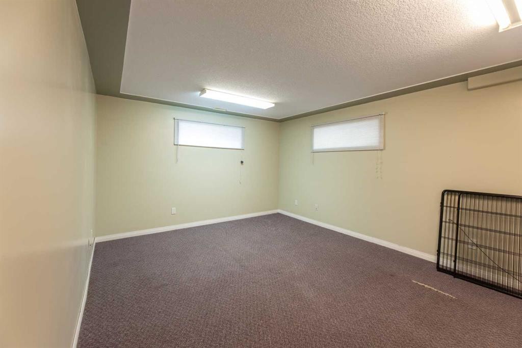 









237


Baker

Street,
Hinton,




AB
T7V2C4

