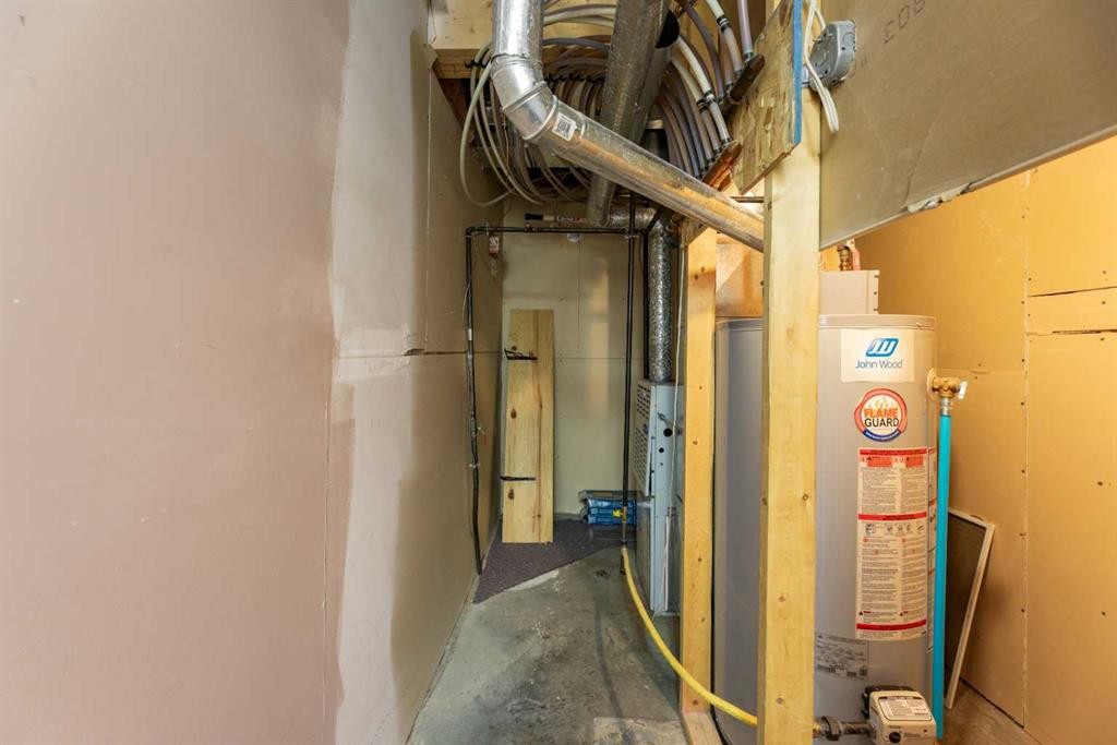 









237


Baker

Street,
Hinton,




AB
T7V2C4

