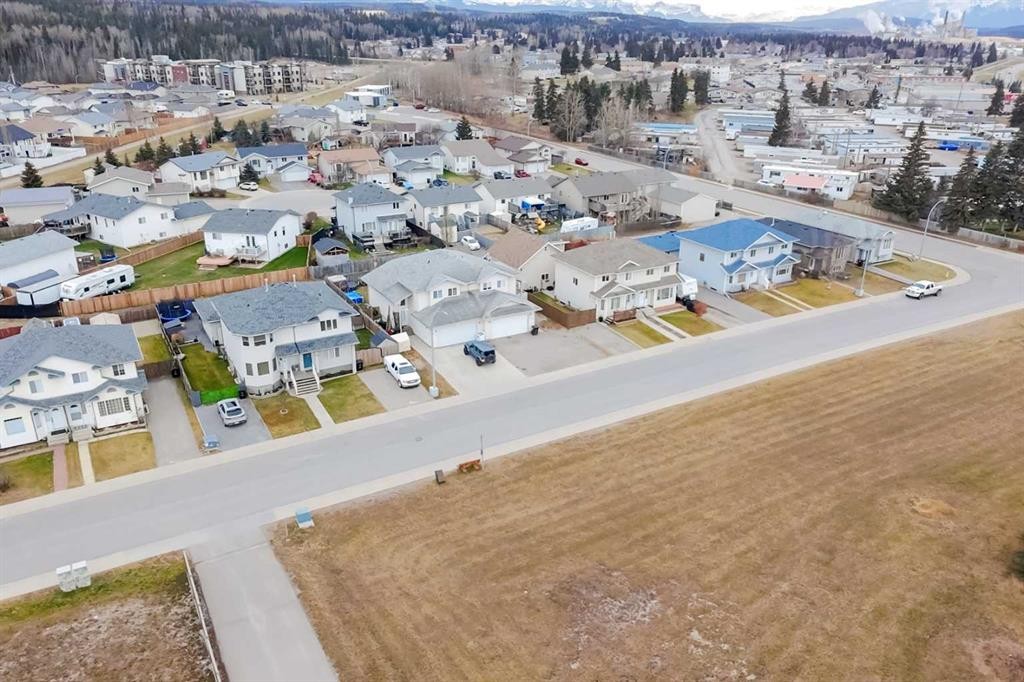 









237


Baker

Street,
Hinton,




AB
T7V2C4

