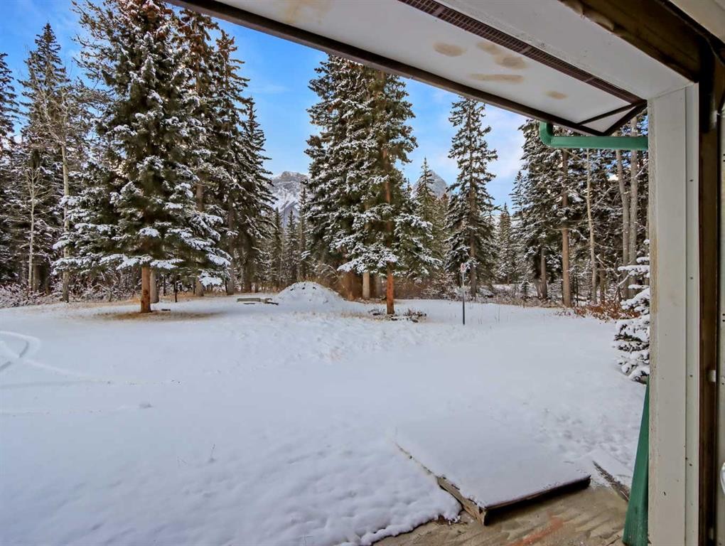 









813


13th

Street,
Canmore,




AB
T1W1W5

