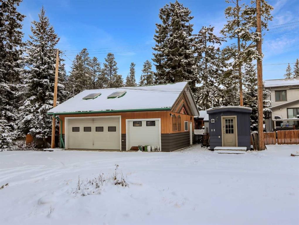 









813


13th

Street,
Canmore,




AB
T1W1W5

