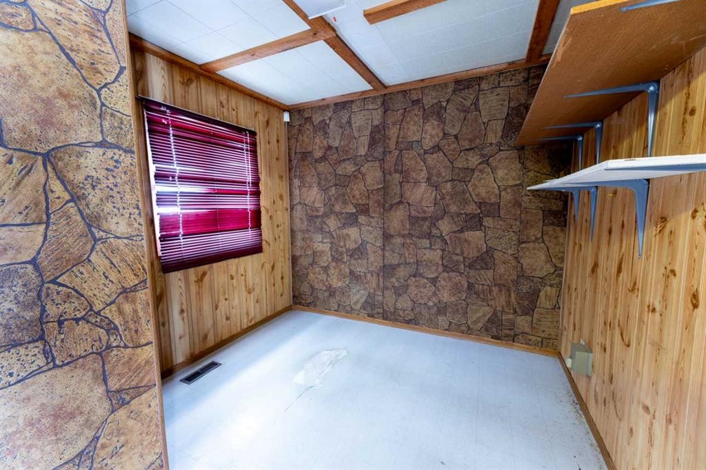 









51018


RR254

Road,
Rural Yellowhead County,




AB
T0H1P0

