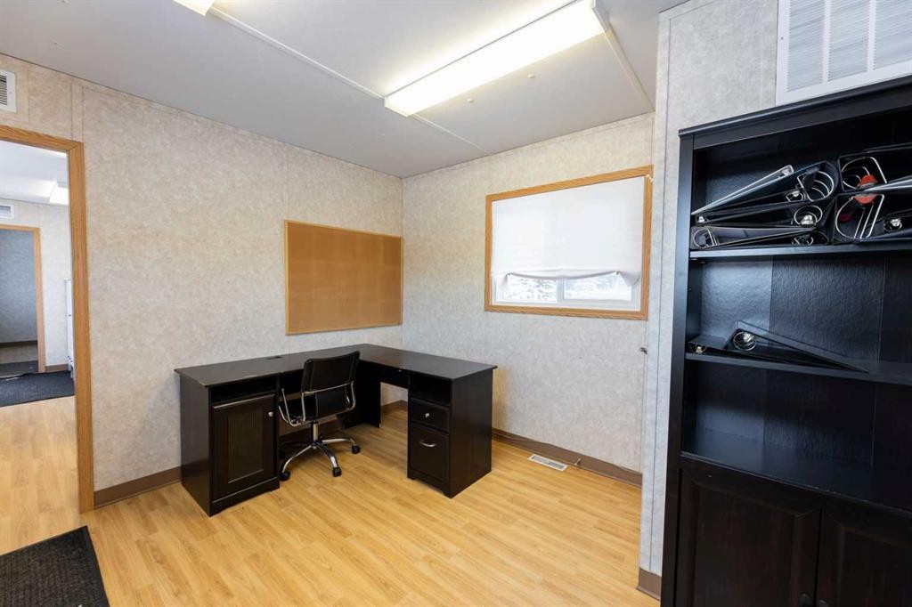 









51018


RR254

Road,
Rural Yellowhead County,




AB
T0H1P0

