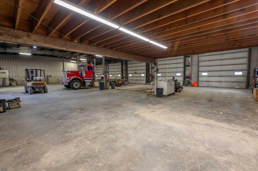 









51018


RR254

Road,
Rural Yellowhead County,




AB
T0H1P0

