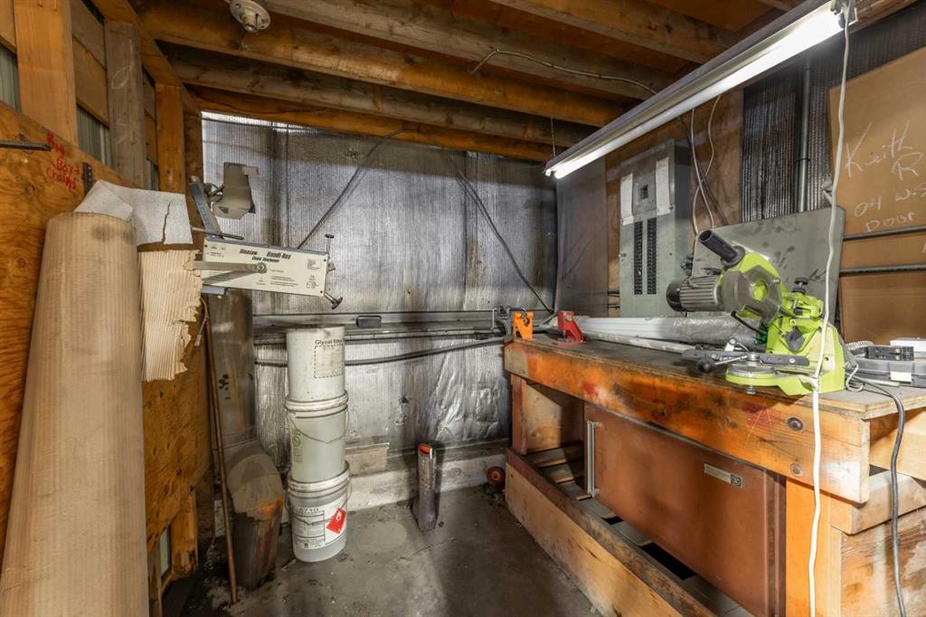 









51018


RR254

Road,
Rural Yellowhead County,




AB
T0H1P0

