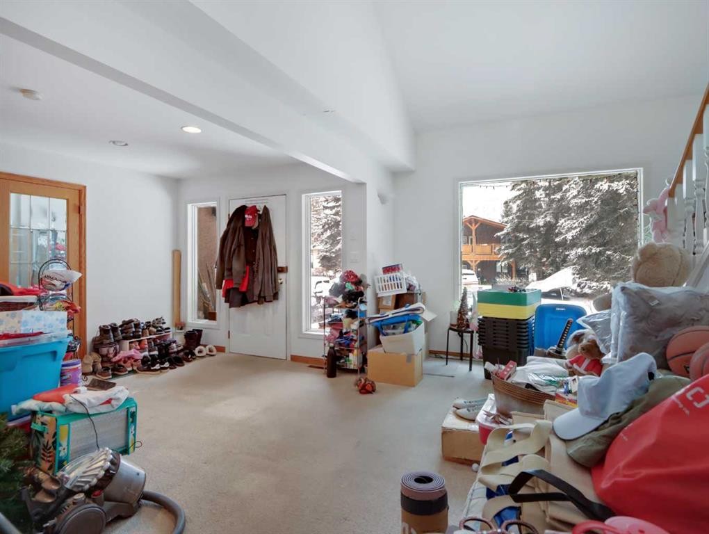 









809


13

Street,
Canmore,




AB
T1W1W5

