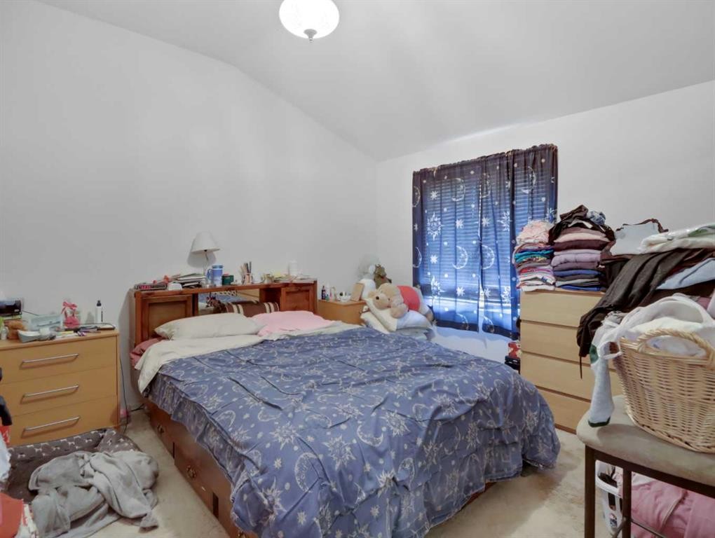 









809


13

Street,
Canmore,




AB
T1W1W5

