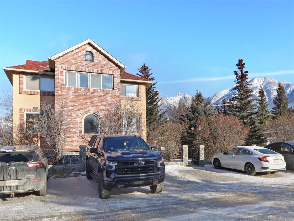 









910


Main

Street,
Canmore,




AB
T1W1R6

