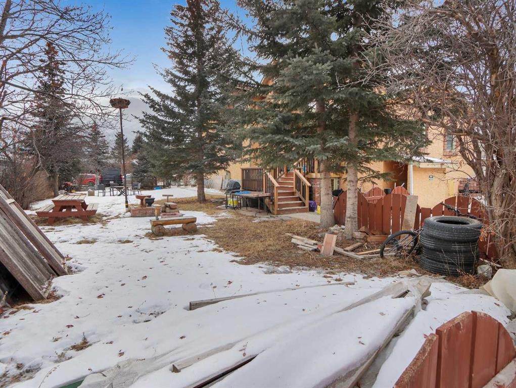 









910


Main

Street,
Canmore,




AB
T1W1R6

