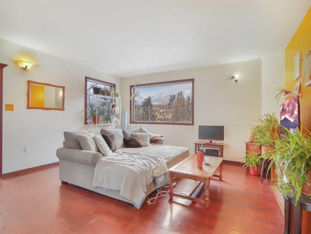 









910


Main

Street,
Canmore,




AB
T1W1R6

