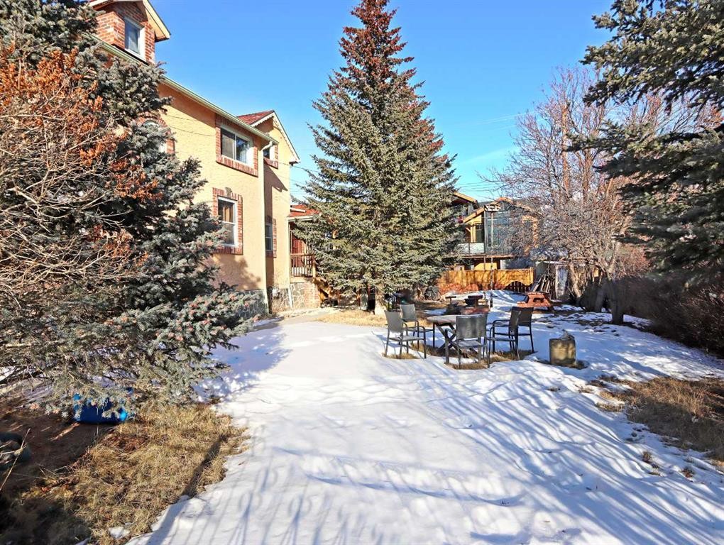 









910


Main

Street,
Canmore,




AB
T1W1R6

