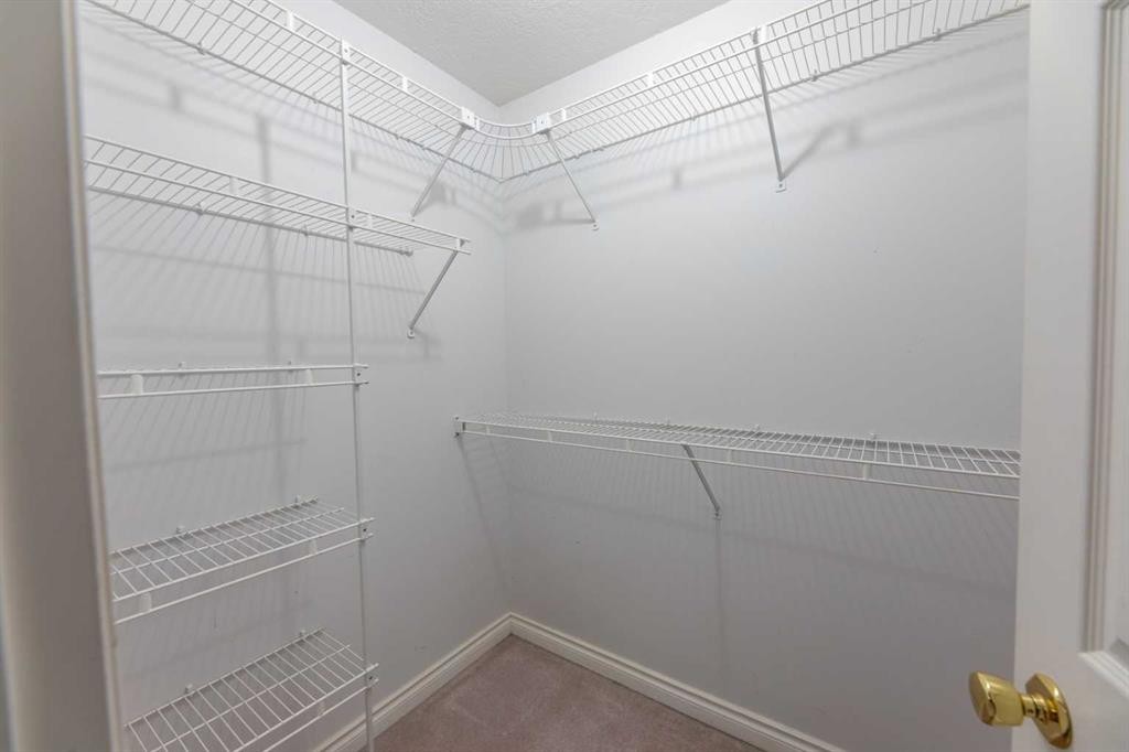 









465


Makenny

Street, 10,
Hinton,




AB
T7V1H3

