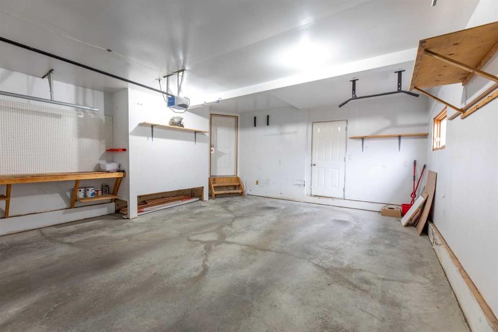 









465


Makenny

Street, 10,
Hinton,




AB
T7V1H3

