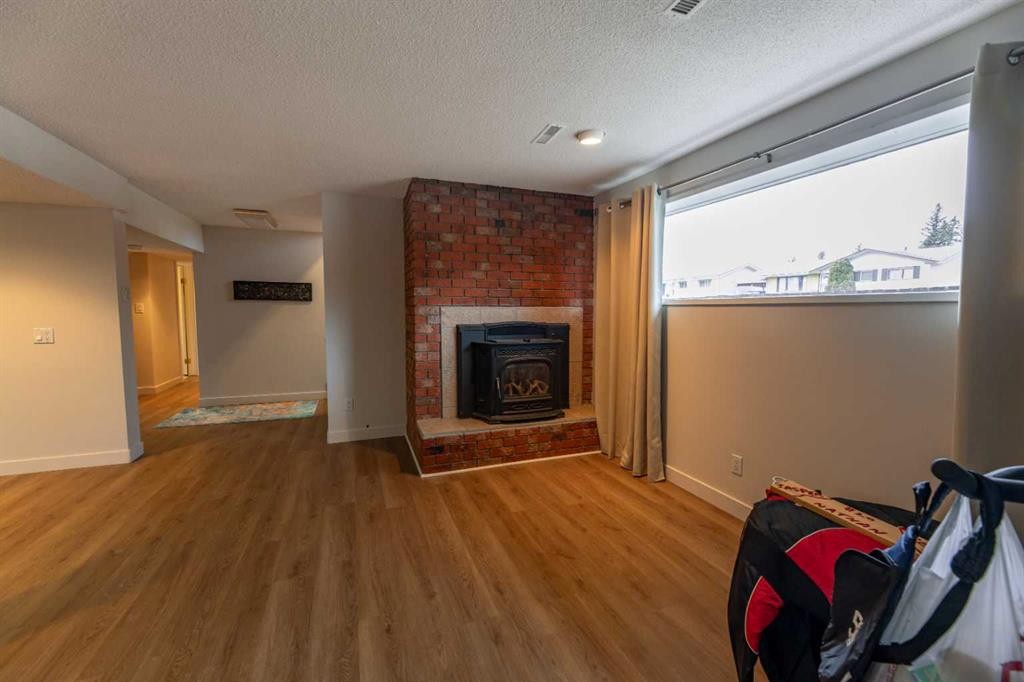 









124


Cheviot

Drive,
Hinton,




AB
T7V1P9

