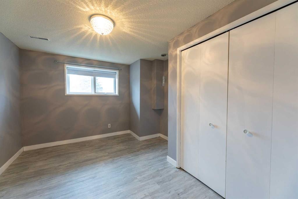 









124


Cheviot

Drive,
Hinton,




AB
T7V1P9

