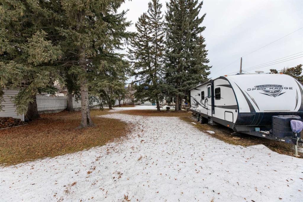 









124


Cheviot

Drive,
Hinton,




AB
T7V1P9

