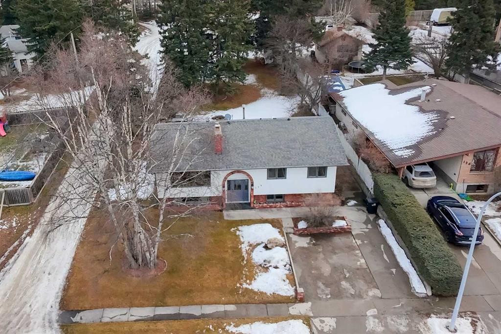 









124


Cheviot

Drive,
Hinton,




AB
T7V1P9

