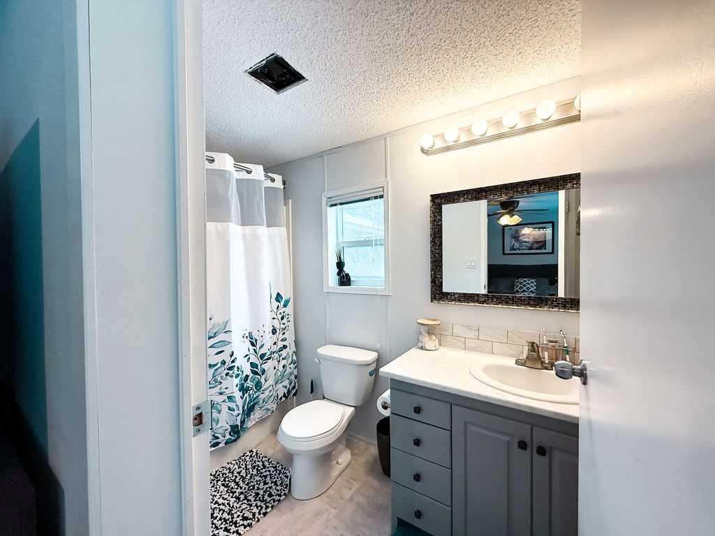 









4B-24425


East River

Road,
Hinton,




AB
T7V 0A3

