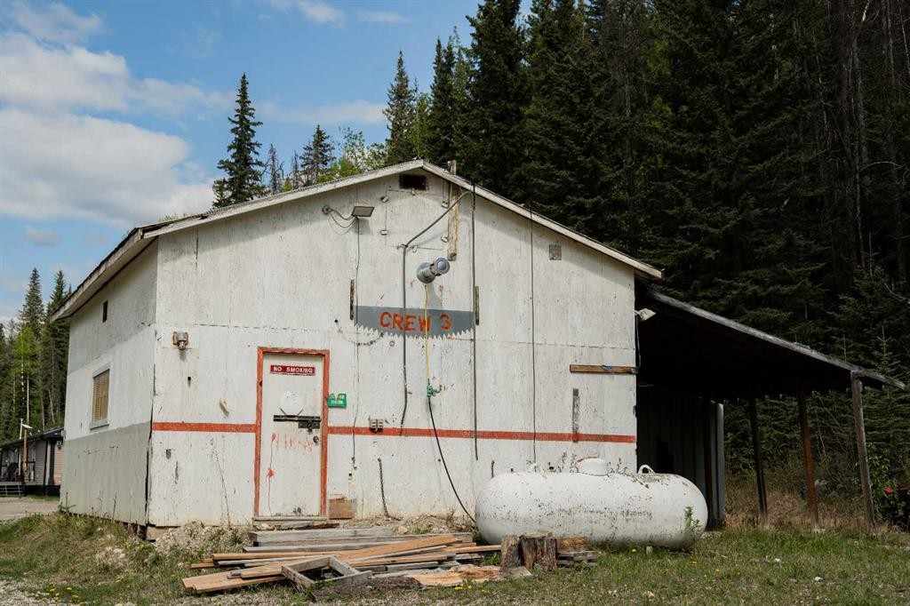 









4B-24425


East River

Road,
Hinton,




AB
T7V 0A3


