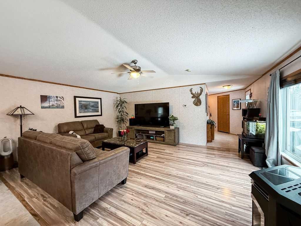 









4B-24425


East River

Road,
Hinton,




AB
T7V 0A3

