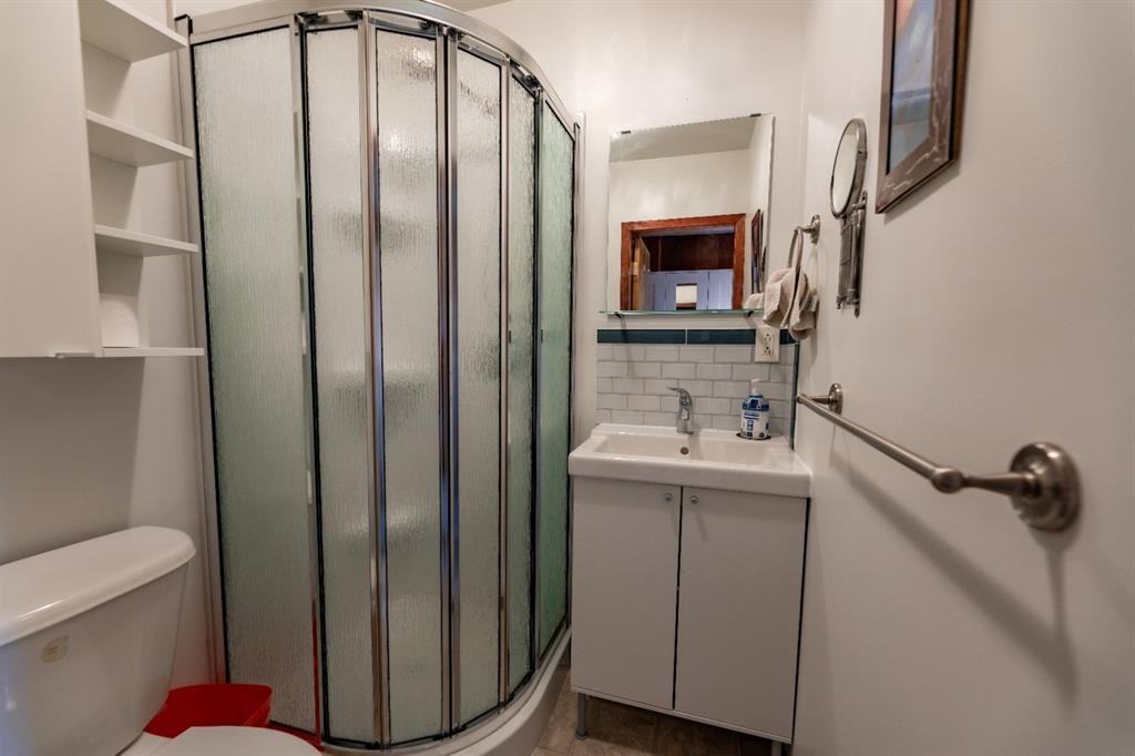 









50409A


Highway 16

,
Rural Yellowhead County,




AB
T7V 1X4

