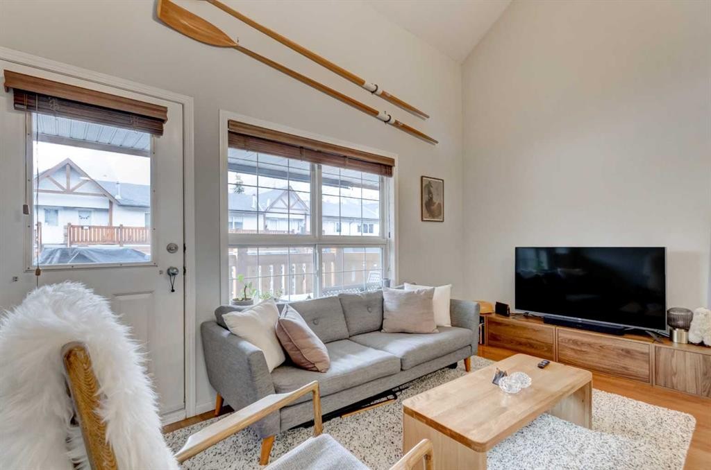 









112


Kananaskis

Way, 210,
Canmore,




AB
T1W 2X2

