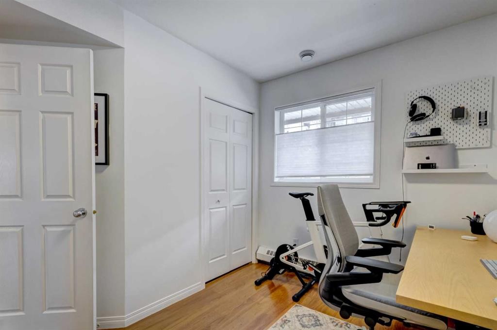 









112


Kananaskis

Way, 210,
Canmore,




AB
T1W 2X2

