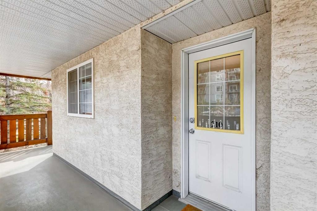 









112


Kananaskis

Way, 210,
Canmore,




AB
T1W 2X2

