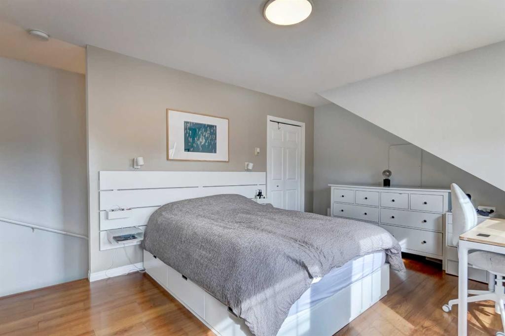 









112


Kananaskis

Way, 210,
Canmore,




AB
T1W 2X2

