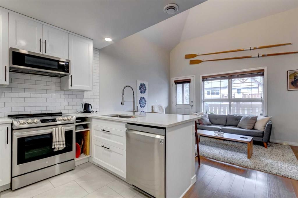 









112


Kananaskis

Way, 210,
Canmore,




AB
T1W 2X2

