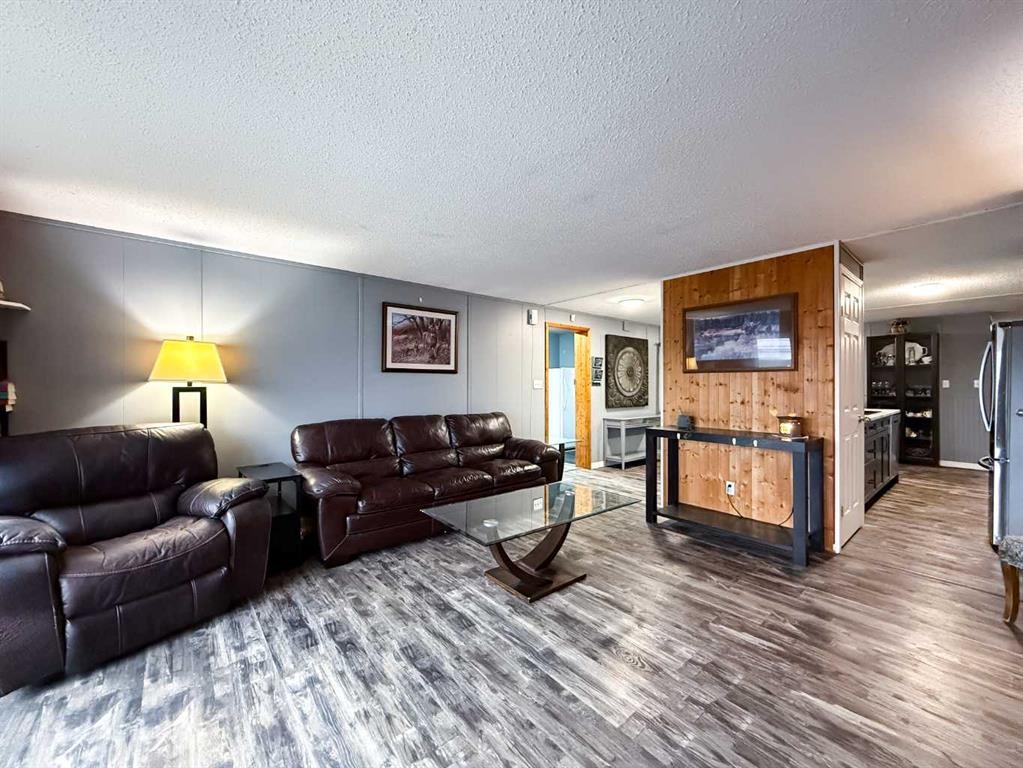 









226


Skogg

Avenue,
Hinton,




AB
T7V 1A6

