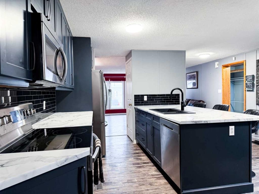 









226


Skogg

Avenue,
Hinton,




AB
T7V 1A6

