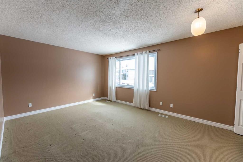 









457


Collinge

Road, 328,
Hinton,




AB
T7V1K8

