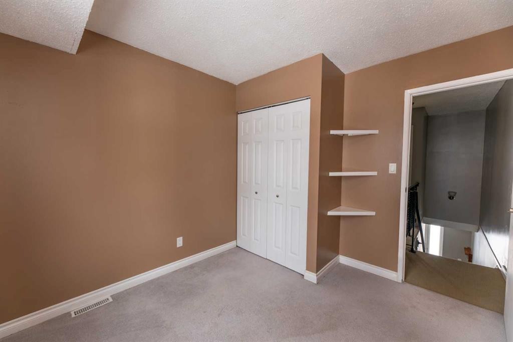 









457


Collinge

Road, 328,
Hinton,




AB
T7V1K8

