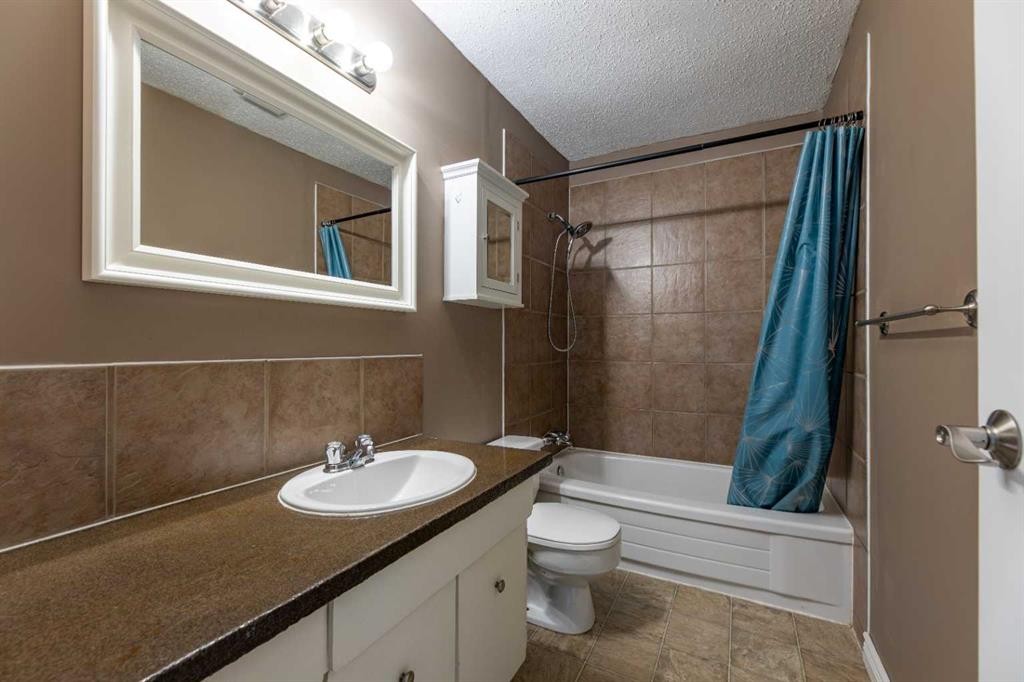 









457


Collinge

Road, 328,
Hinton,




AB
T7V1K8

